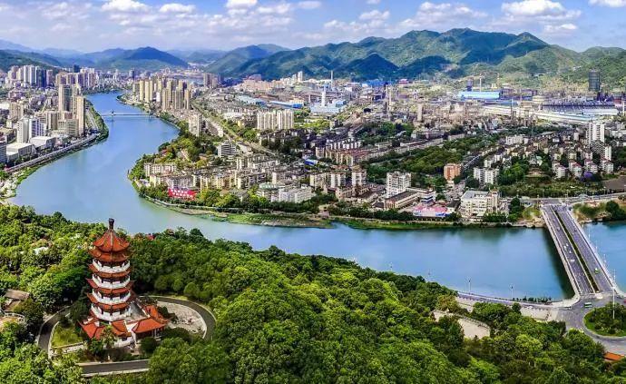 福建，历史与现代交融，文化与经济盛宴的展现