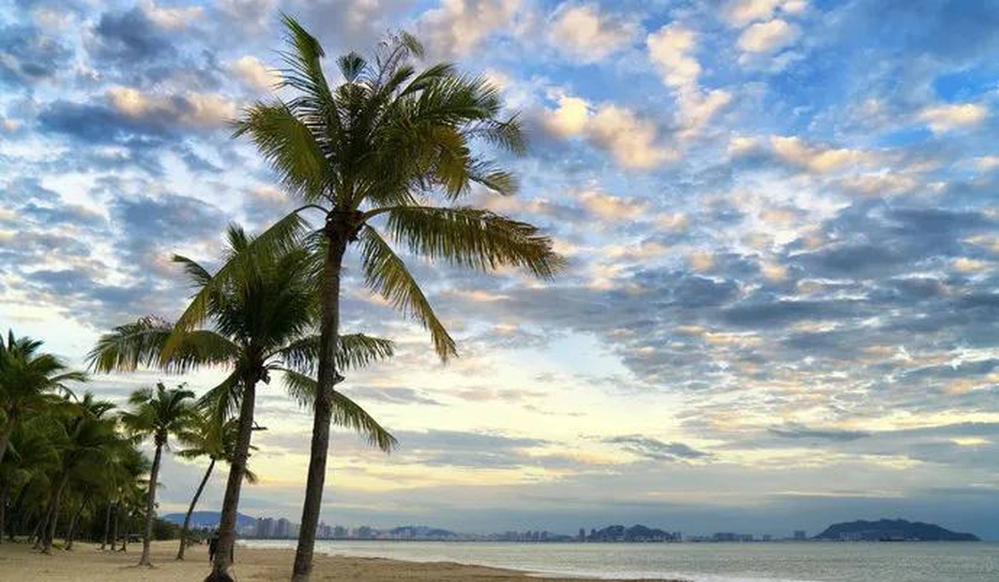 海南热带宝岛的地理、历史与文化探索