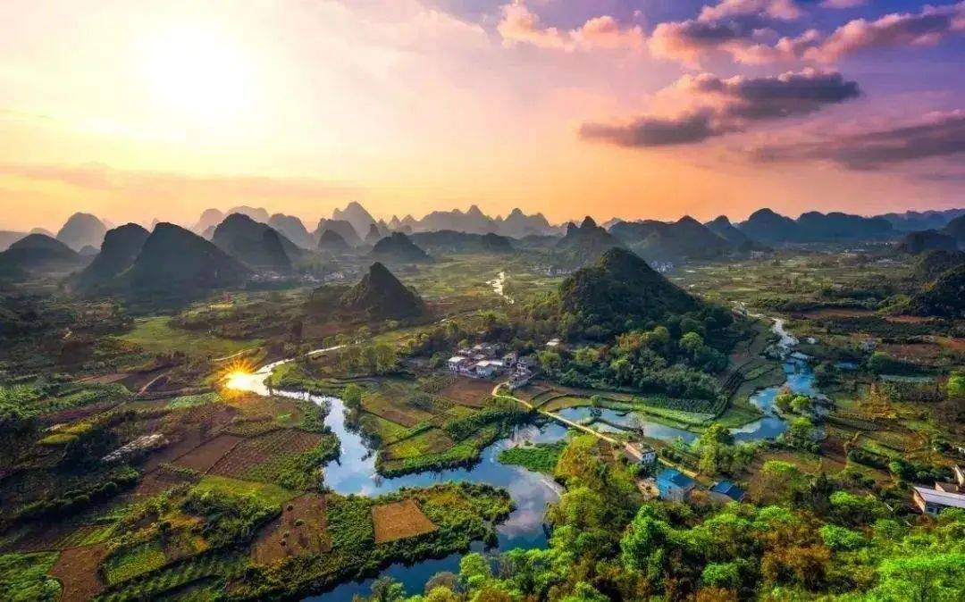 广西，多游戏角色族风汇聚，生态旅游胜地探秘